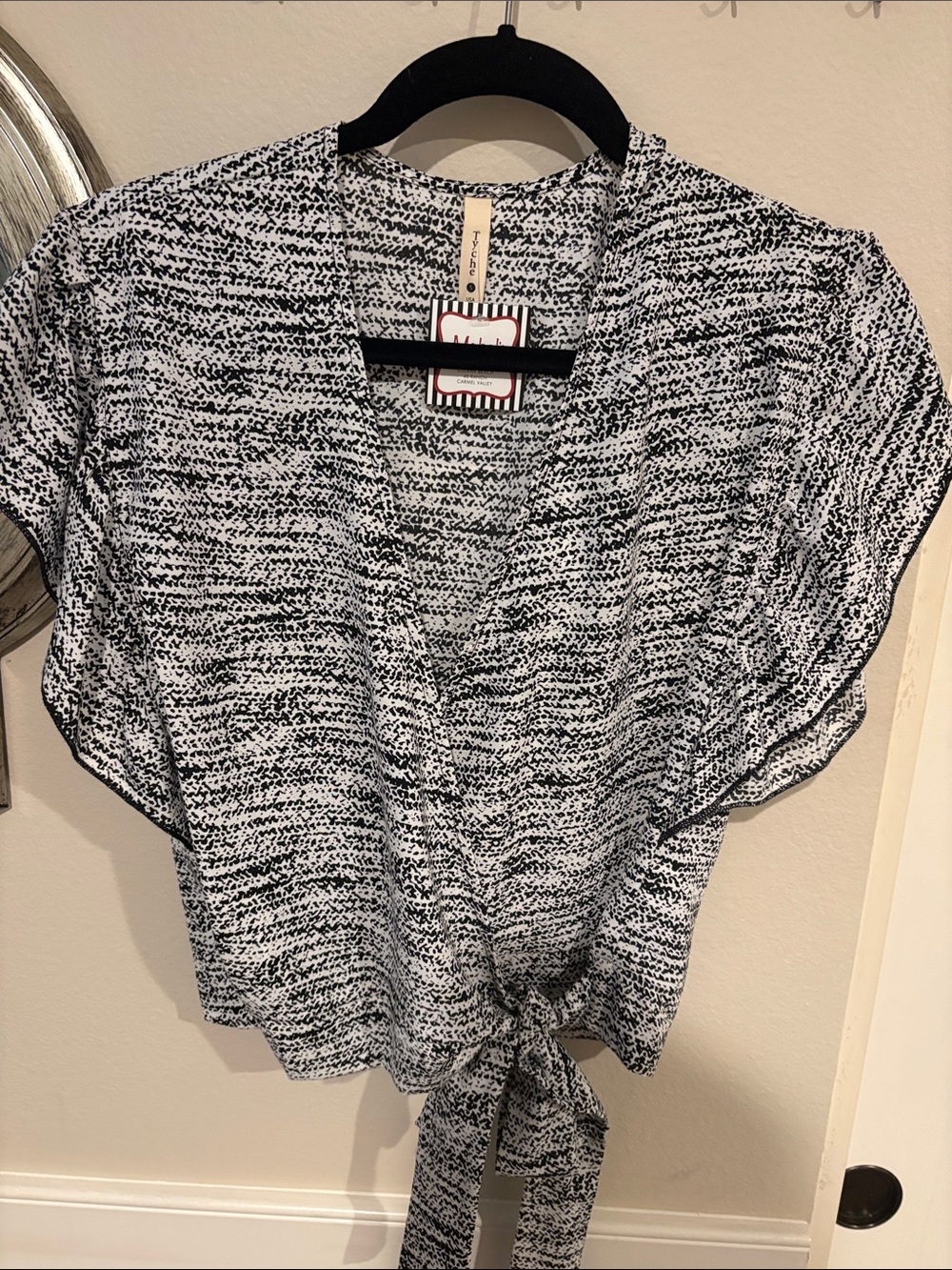 Black & White Tie-Front Women's Top
